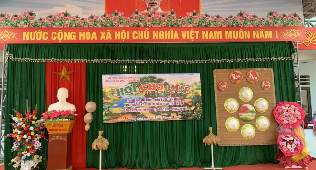 LIÊN ĐỘI TRƯỜNG TIỂU HỌC CẦU HAM TỔ CHỨC: HỘI CHỢ QUÊ – THIẾU NHI VUI KHỎE, TIẾN BƯỚC LÊN ĐOÀN. Chào mừng kỷ niệm 94 năm ngày thành lập Đoàn TNCS Hồ Chí Minh (26/03/1931 – 26/03/2025)